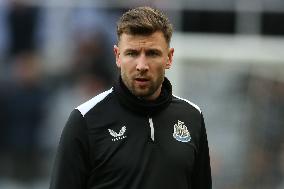 Newcastle United v Luton Town - Premier League