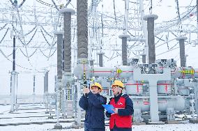 Power Supply Inspect After Snow in Chuzhou