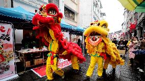 Folk Performance in Liuzhou