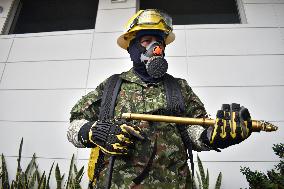 United States Army Gives Firefighting Implements to Colombian Army Rescuers