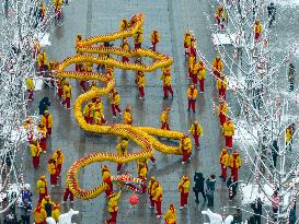 Dragon Lantern Performance in Hefei