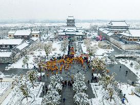 Dragon Lantern Performance in Hefei