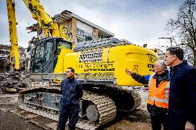 PM Rutte Visits The Disaster Site Of The Explosion - Rotterdam