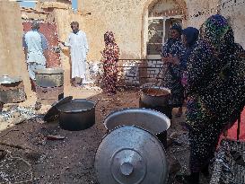SUDAN-OMDURMAN-VOLUNTEERS-FREE FOOD DISTRIBUTION