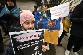 Rally in support of Ukrainian POWs in ZaporizhzhiaRally in support of Ukrainian POWs in Zaporizhzhia