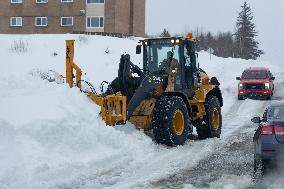 Nova Scotia Digging Out After Historic Snowfall - Canada