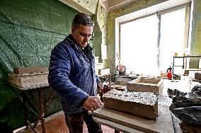 Tile production using 89-year-old technology launched in Zaporizhzhia
