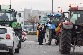 Tractors Block Spanish Roads To Demand Improvements In The Sector