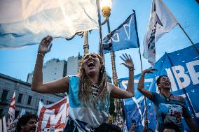 Protest Over Milei's Sweeping Reform Bill - Buenos Aires