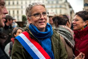 Rally Of Organic Farmers In Front Of The National Assembly - Paris