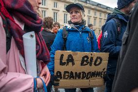 Rally Of Organic Farmers In Front Of The National Assembly - Paris