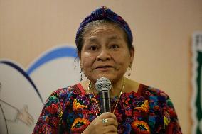 Rigoberta Menchú, Nobel Peace Prize Laureate, Grupo Por Un País Mejor, And Dr. Simi Sign Agreement For The Integral Development
