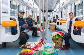 Vegetable Farmers Sell Vegetables in Chongqing, China