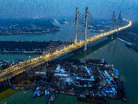 Spring Festival Transport Rush in Huai'an