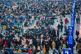 Spring Festival Transport Rush in Chongqing