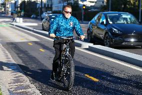 Arnold Schwarzenegger Rides His Bike - LA