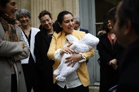 Sarah El Hairy Introduces Her Baby At Ministry Of Education - Paris