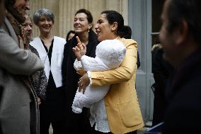 Sarah El Hairy Introduces Her Baby At Ministry Of Education - Paris