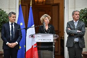 Handover Ceremony At Ministry of Overseas - Paris