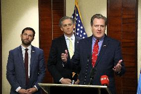 US Congress delegation gives press briefing in Kyiv