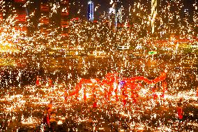 CHINA-CHONGQING-LUNAR NEW YEAR-EVE-CELEBRATION (CN)