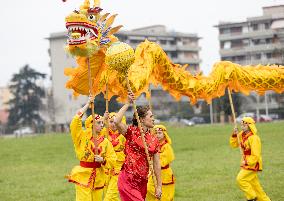 ITALY-FLORENCE-TRADITIONAL KUNG FU SCHOOL-DRAGON AND LION DANCERS