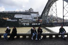 Daily Life In Porto