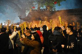 Burn Incense Pray For Lunar New Year