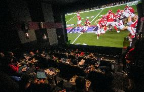 (SP)CANADA-VANCOUVER-NFL SUPER BOWL-VIEWING PARTY