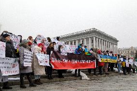 Families of Ukrainian military demand demobilisation in Kyiv