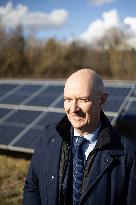 Roland Lescure visits a Solar Photovoltaic Park - Marcoussis