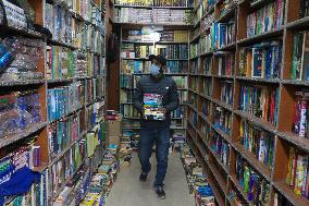 Bookstore Offers Books For Only 500 Rupees
