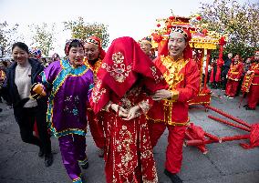 Folk Performance in Yichang