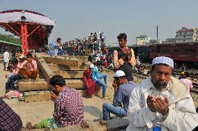 Muslims Celebrate Annual Akheri Munajat - Bangladesh