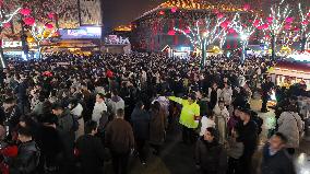 Too Many Tourists in Xi'an