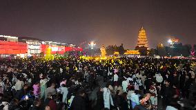 Too Many Tourists in Xi'an