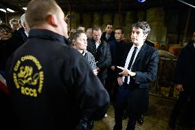 PM Attal Visits A Cattle Farm - Janvilliers