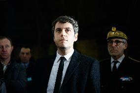 PM Attal Visits A Cattle Farm - Janvilliers