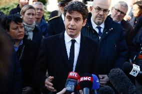 PM Attal Visits A Cattle Farm - Janvilliers