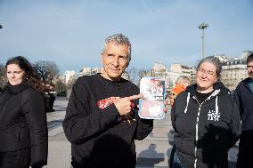 Protest Against Genetically Manipulated Chickens - Paris