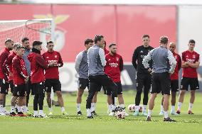 Europa League: Benfica training