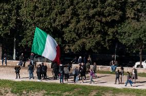 Hundreds Of Italian Farmers Protest Outside Circus Maximus In Rome