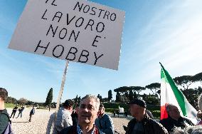 Hundreds Of Italian Farmers Protest Outside Circus Maximus In Rome