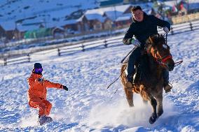 Xinhua Headlines: Worldwide enthusiasts revel in Xinjiang ice and snow wonderland