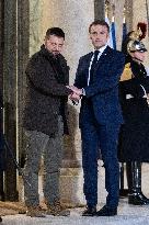 Emmanuel Macron meets with Volodymyr Zelensky - Paris