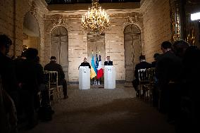 Emmanuel Macron And Volodymyr Zelensky Press Conference - Paris