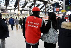 SNCF Controllers Social Movement At Gare De Lyon - Paris