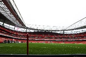 Arsenal FC v Manchester United - Barclays Women's Super League