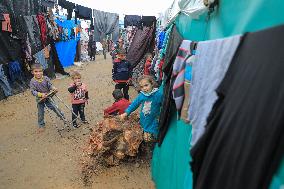 MIDEAST-GAZA-RAFAH-TEMPORARY CAMP