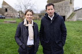 Les Republicains members visit a farm - Echouboulains